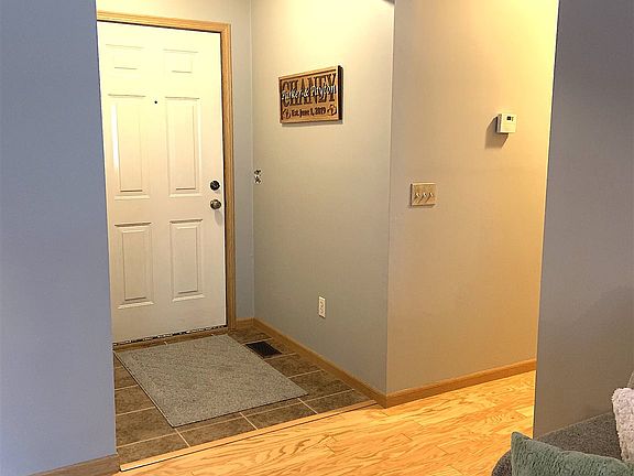 3rd image of 9715 La Mesa Dr