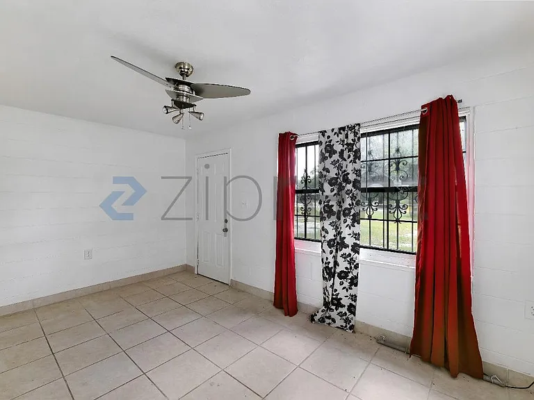 1715 Martin Luther King Jr Blvd — Photo 5