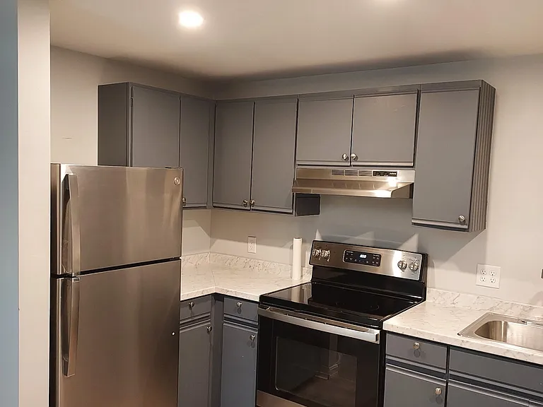 37 Alice Dr #107 — Photo 1