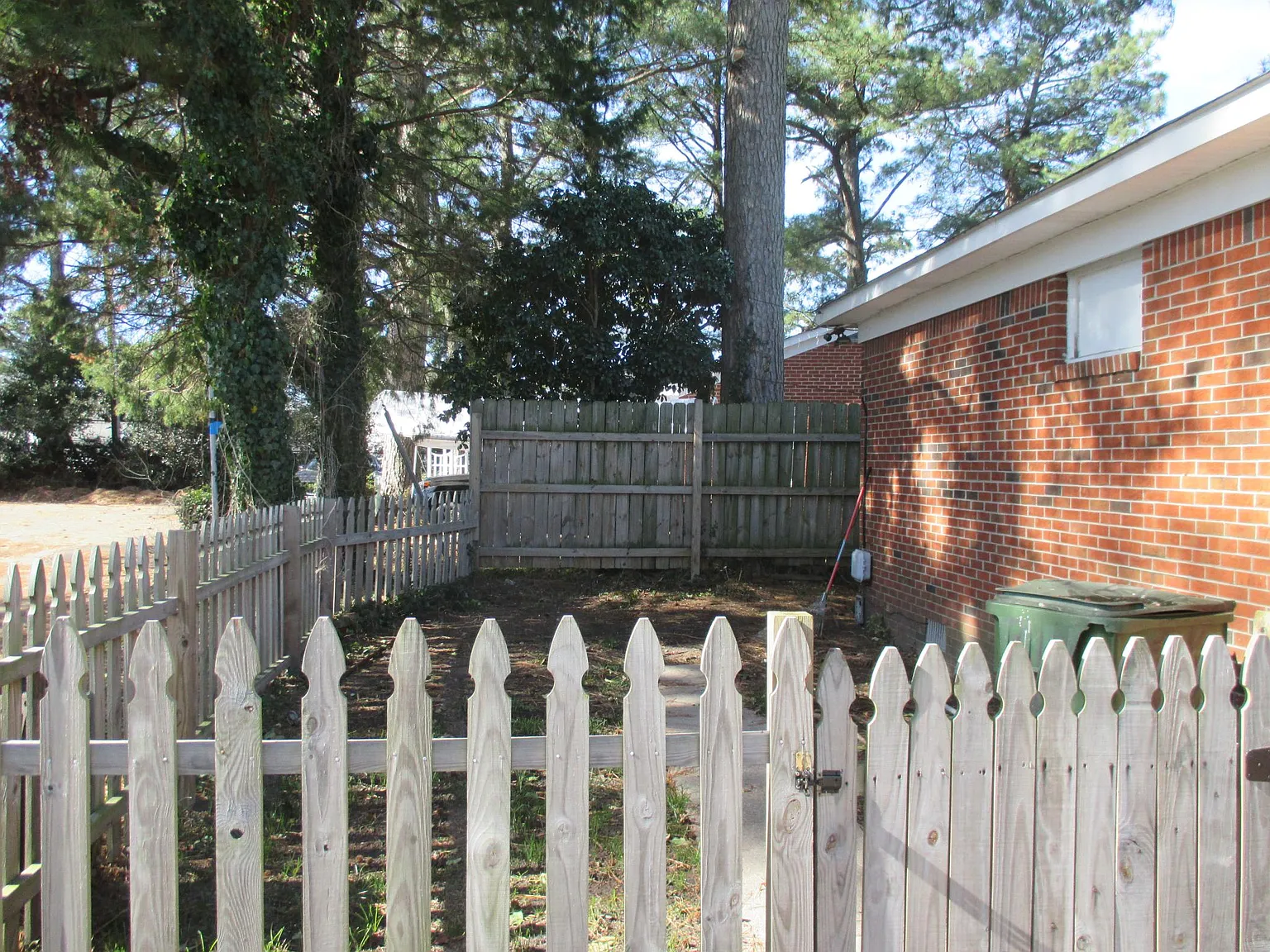 2 bed, 800 sqft, $1,550 — Photo 3