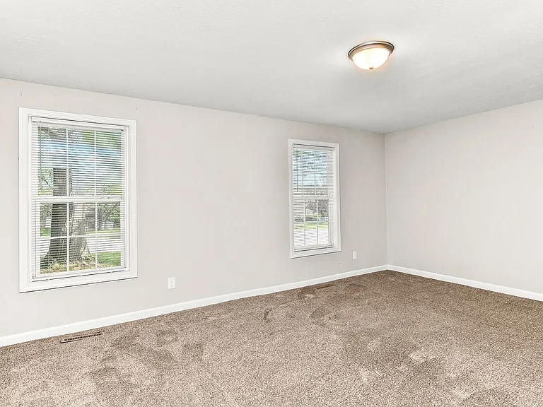 2626 W Hanover Dr — Photo 17