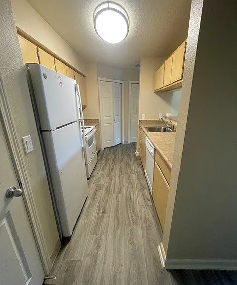 Aspen Highlands Apartments — Photo 16