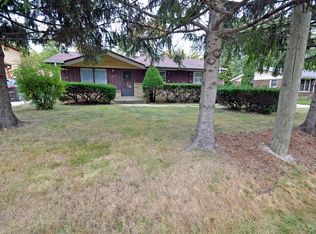 11414 W Bobolink Ave, Milwaukee, WI 53225