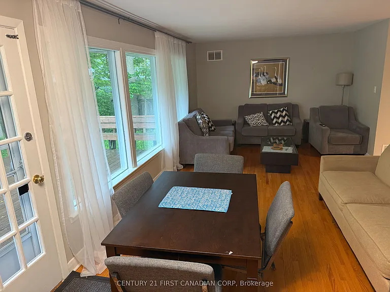 49 Woodward Ave — Photo 5