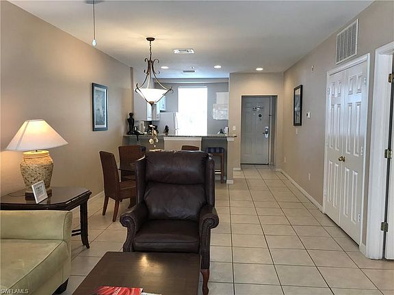 4th image of 160 Palm St #206