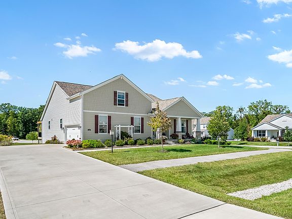 4th image of 321 Woodsview Dr