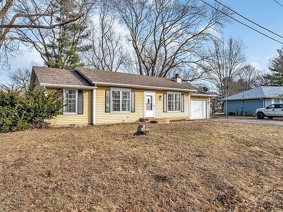 3rd image of 366 Orchard Ln