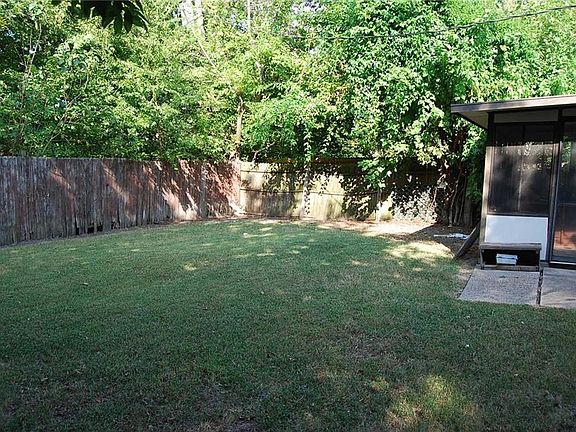 4th image of 401 Forestwood Dr