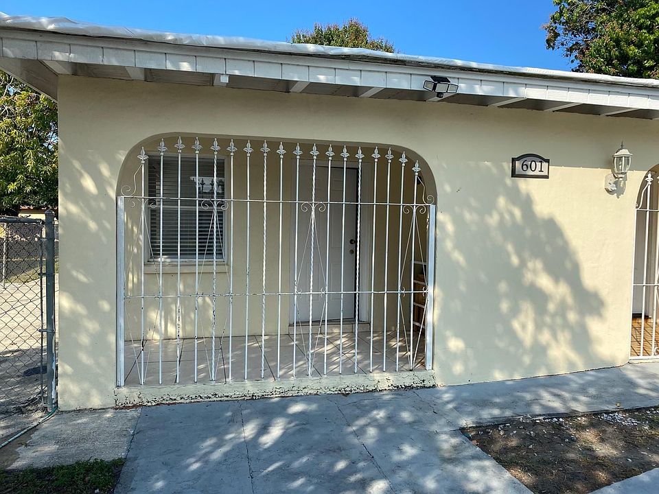 1st image of 601 W Obispo Ave