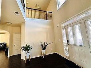3rd image of 108 Escalade Dr