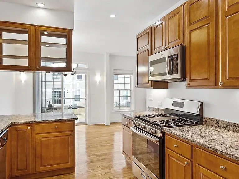 Princeton West Townhomes — Photo 6