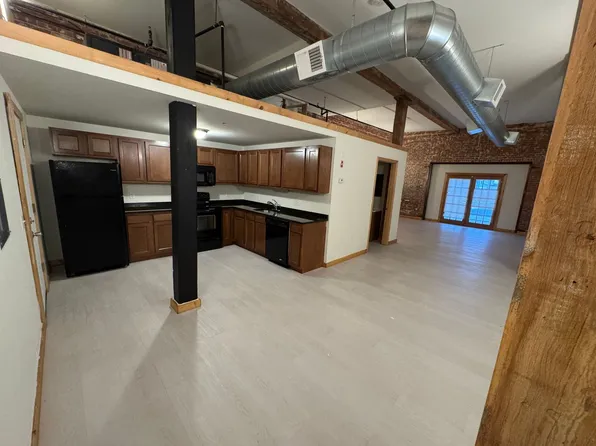 60 Dexter St, 60 Dexter St APT 107, Pawtucket, RI 02860