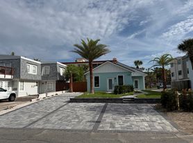 119 12th Ave N