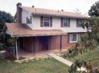 3 Hamric St, Lexington, VA 24450