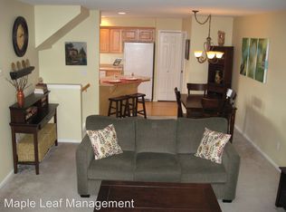 710 N 94th St #B, Seattle, WA 98103