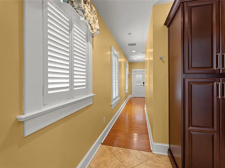 613 E Pine St — Photo 9