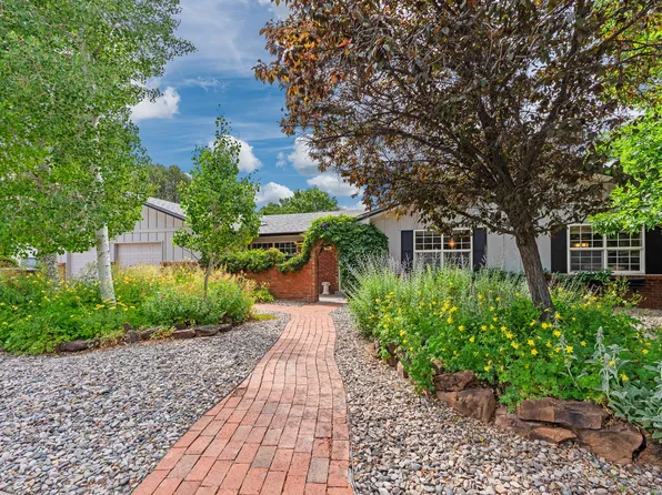 401 Kolleen Ct, Los Alamos, NM 87547