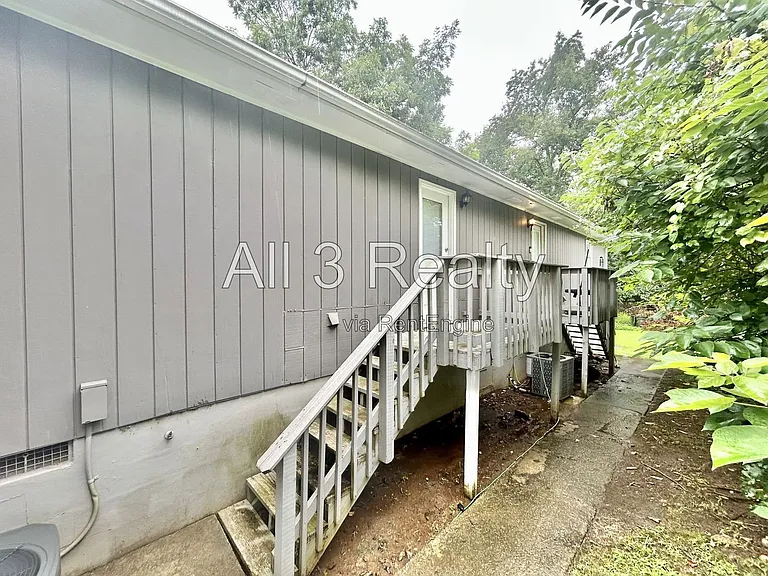 293 Rogers St — Photo 18
