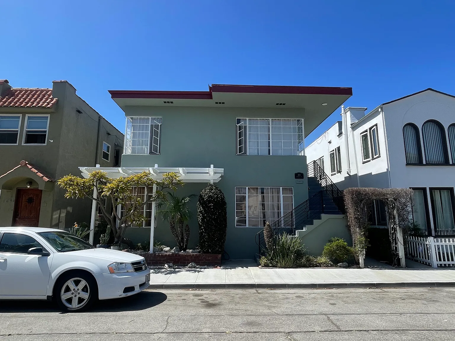1 bed, 700 sqft, $1,995 — Photo 1