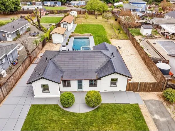 3004 Vichy Avenue, Napa, CA 94558