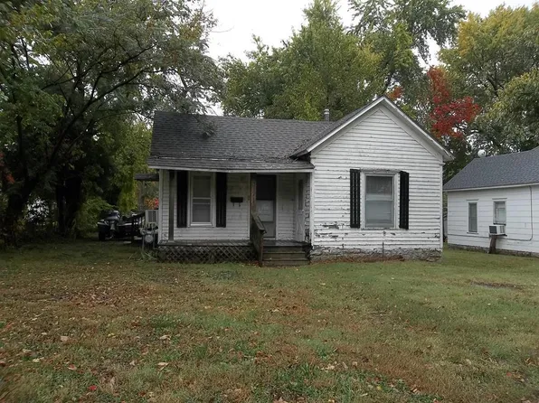 311 S Evergreen Ave, Chanute, KS 66720