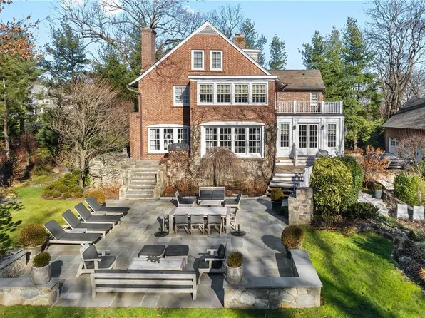 90 Dogwood Lane, Rye, NY 10580