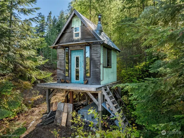 2600 Mud Lake Road, Chewelah, WA 99109