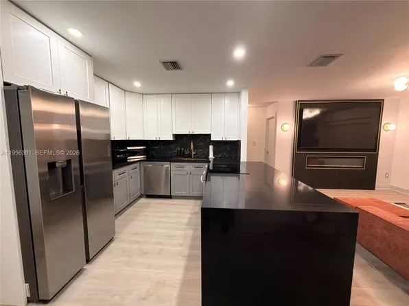 2340 SW 42nd Way, Fort Lauderdale, FL 33317