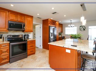 698 107th Ave N, Naples, FL 34108