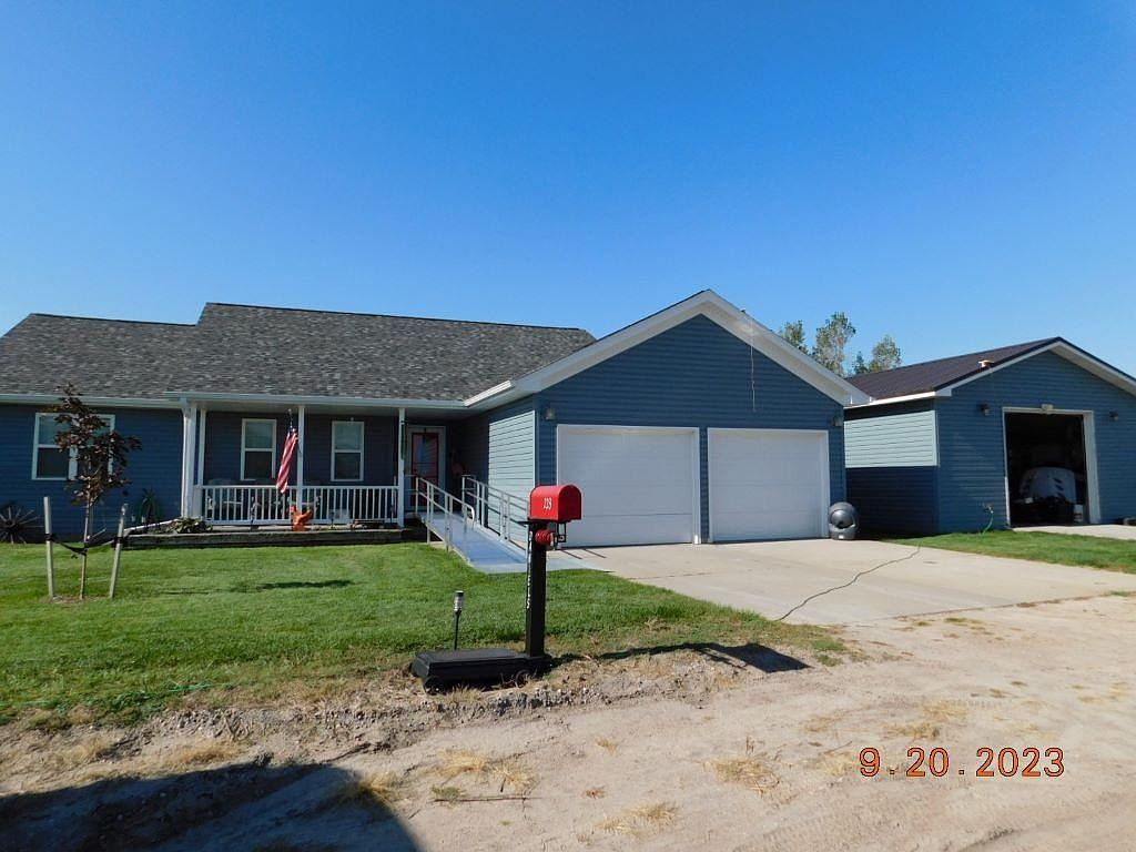 228 Wayne Ave, Brady, NE 69123 Zillow