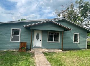 1604 5th St, Goldthwaite, TX 76844