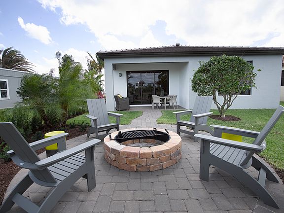 3rd image of 5003 Coquina Pl