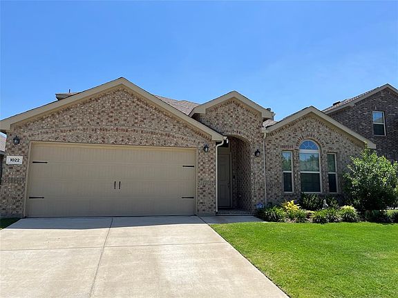 2nd image of 1022 N Churchill Dr