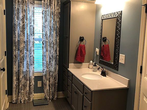 Vanity in Master Bath 