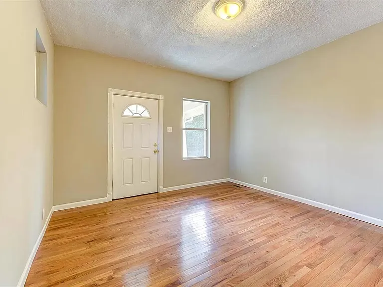 1222 Eastover Ave — Photo 6