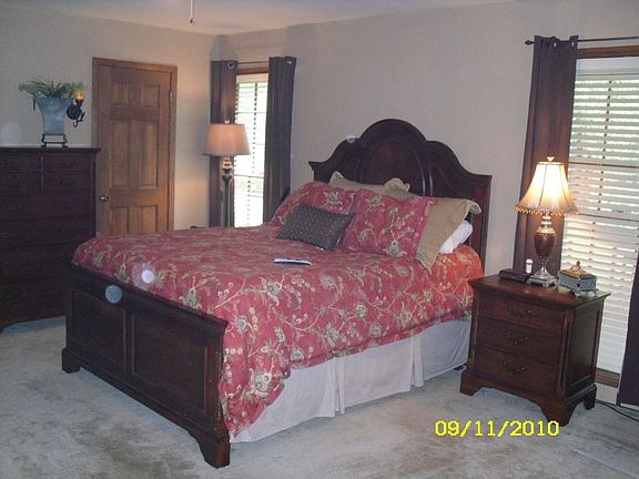 1594 Hernando Rd, Holly Springs, MS 38635