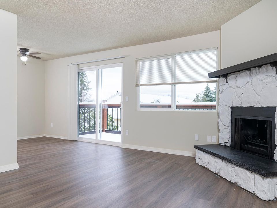 1st image of 2831 Grandview Dr W #30