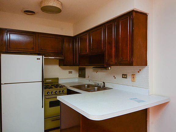 3rd image of 2629 N Hampden Ct APT 308