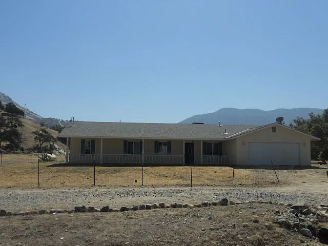 6556 Live Oak Rd photo 1