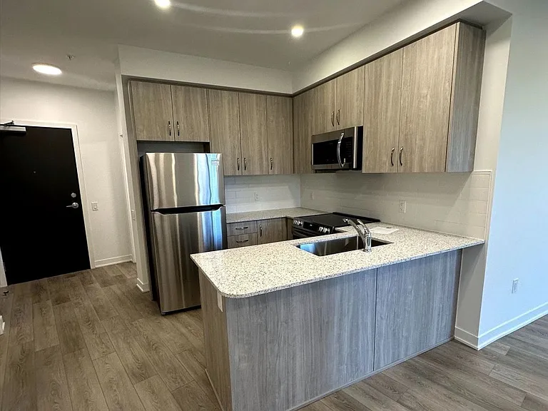 385 Arctic Red Dr #401 — Photo 4