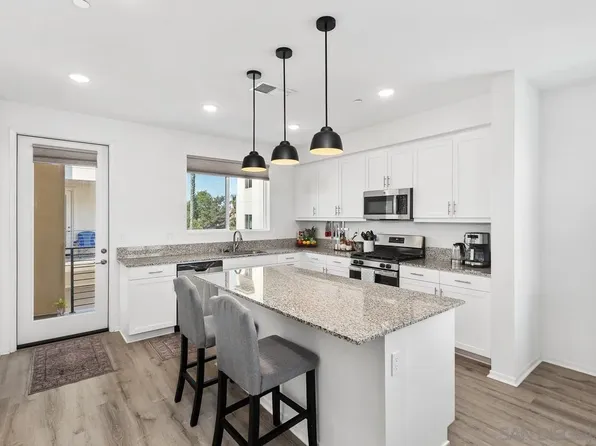 5405 Beach Bluff Ln #224, San Diego, CA 92154