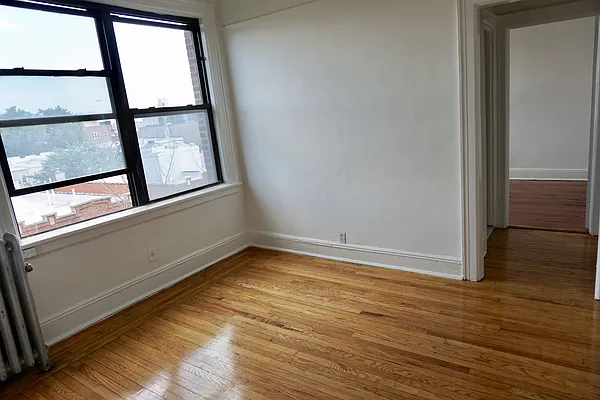 Rented by MQ Realty LLC | media 15