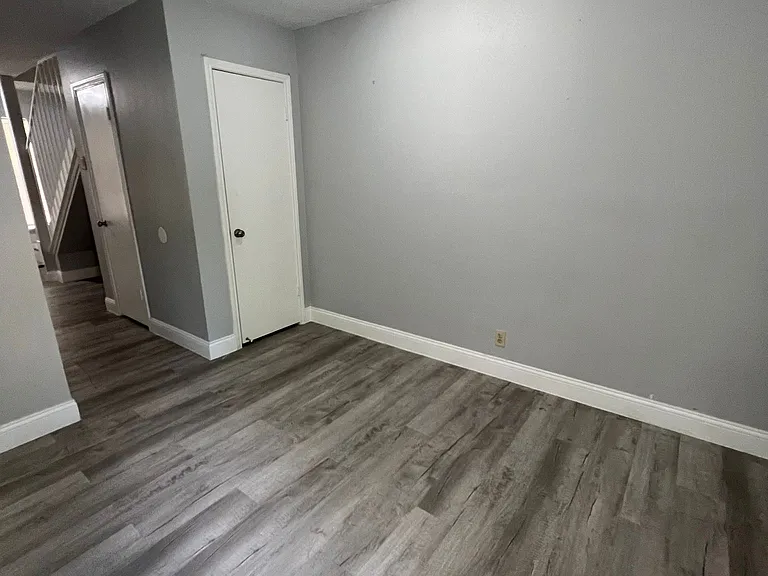 10641 Starcrest Dr #10643 — Photo 2
