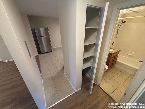5th image of 110-112 Babcock St #11