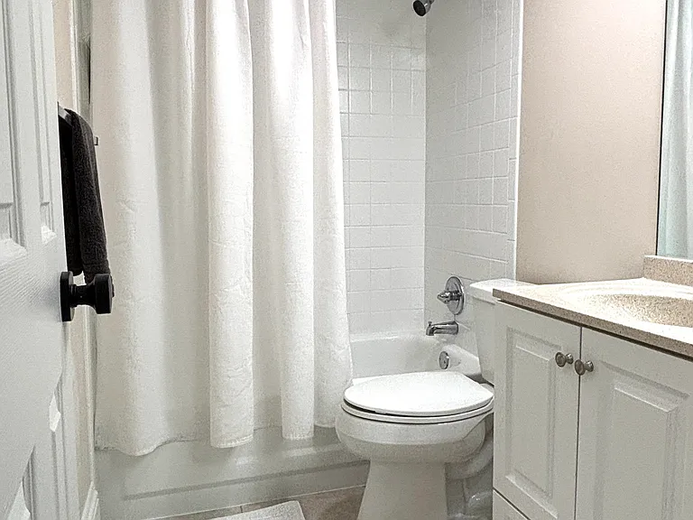 3402 Gardens East Dr #16A — Photo 9