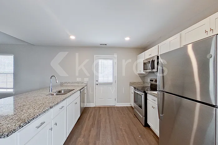 110 Western Red Cedar Dr — Photo 6