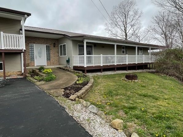 355 Pine Grv, Sumerco, WV 25567