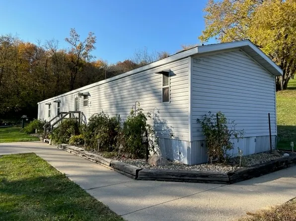 3556 Us Highway 63, Tama, IA 52339