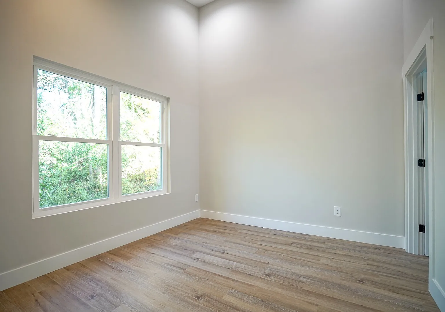 101 Georgia Street Southwest - C - 3 bedroom — Photo 3