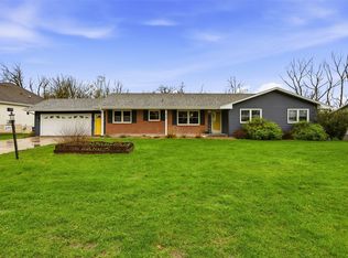 275 34th St SE, Cedar Rapids, IA 52403